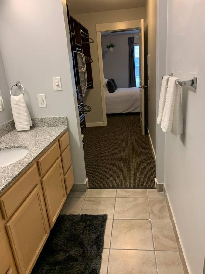 Studio On The Canal Apartment อินเดียนาโพลิส ภายนอก รูปภาพ